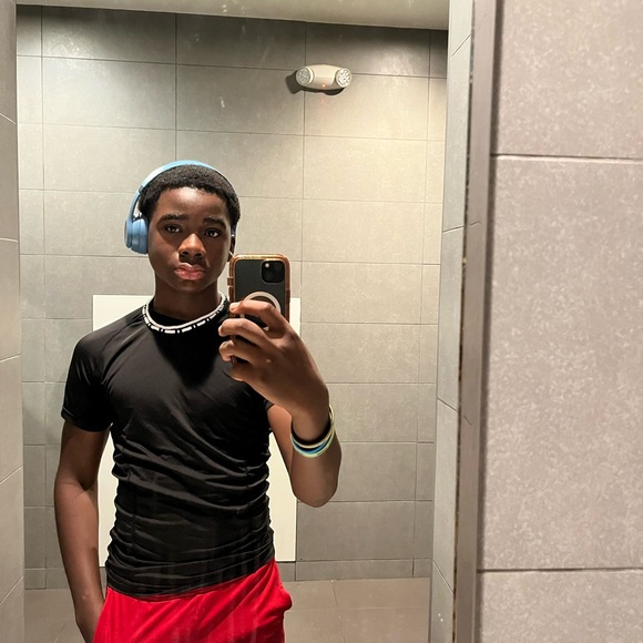 Meet your Posher, Carson - Picture 1 of 1